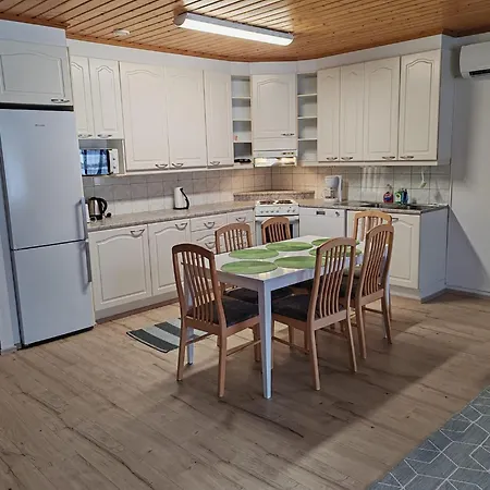 Pikkurinki 28 As 2, 62300 Haermae Kauhava * Alahaermae